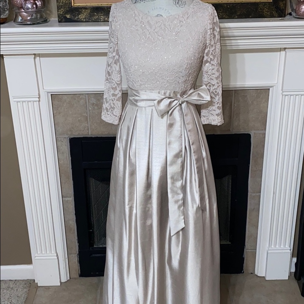 NWOT Jessica Howard Dress